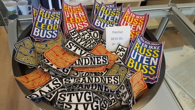 Patcher, les lengre nede på siden om dette